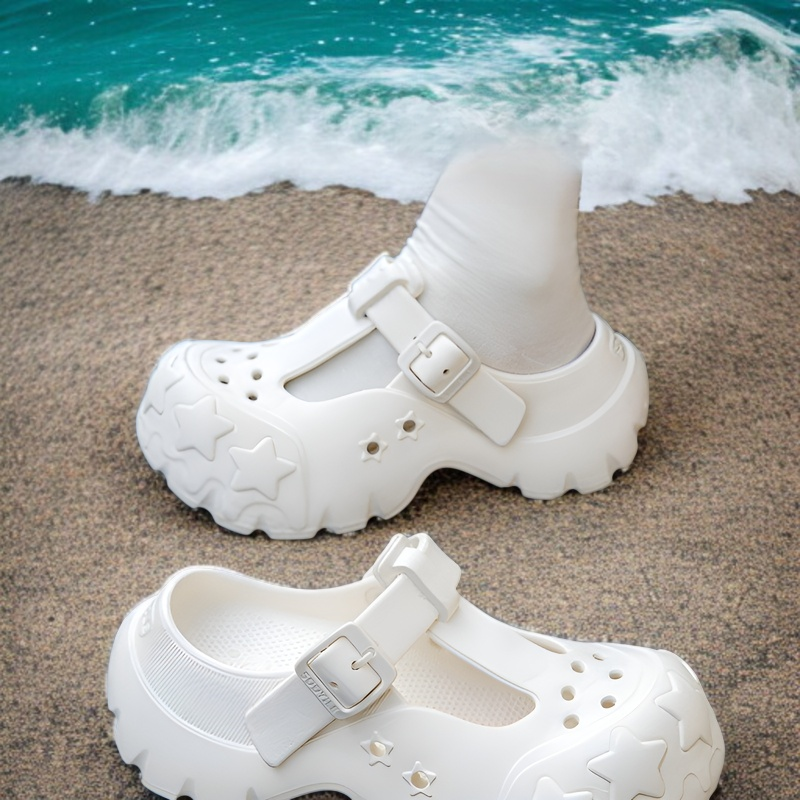 夏の女性用厚底ホールシューズ、アウトドアホールシューズ、2025年新作ホームスリッパ、滑り止め通気性スリッパ、高さを増す踏み心地、つま先閉じサンダル