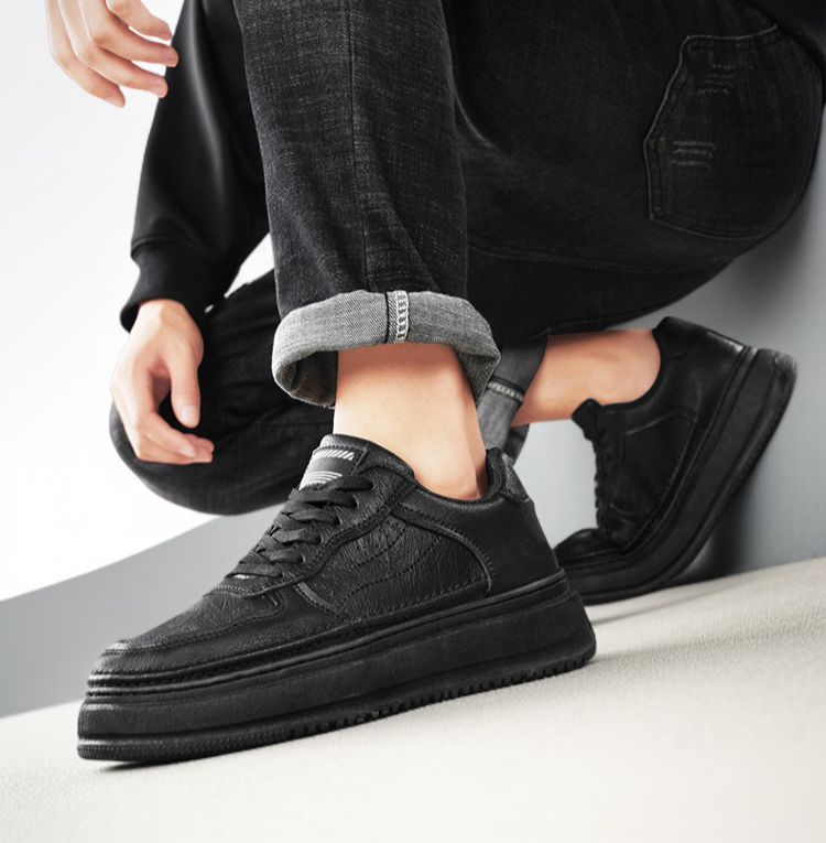 通気性抜群のメッシュ素材スニーカー