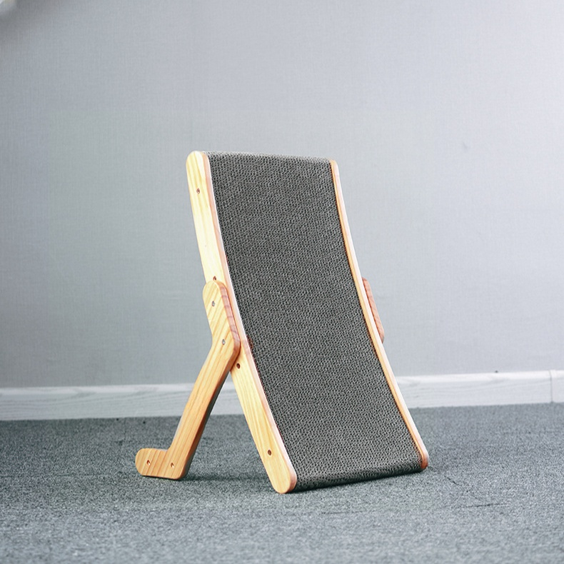 Vertikales Katzenkratzbrett