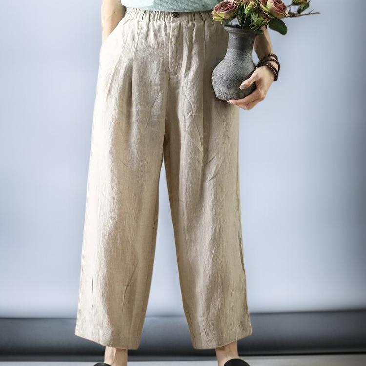 ナチュラルカラーのコットンリネンパンツ
