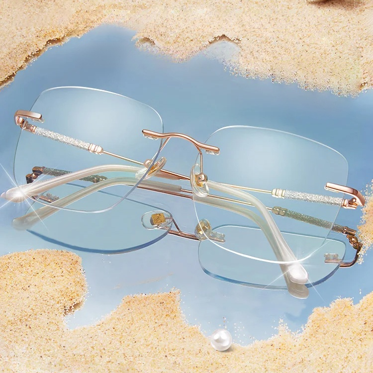 Gafas de lectura hermosas y de moda
