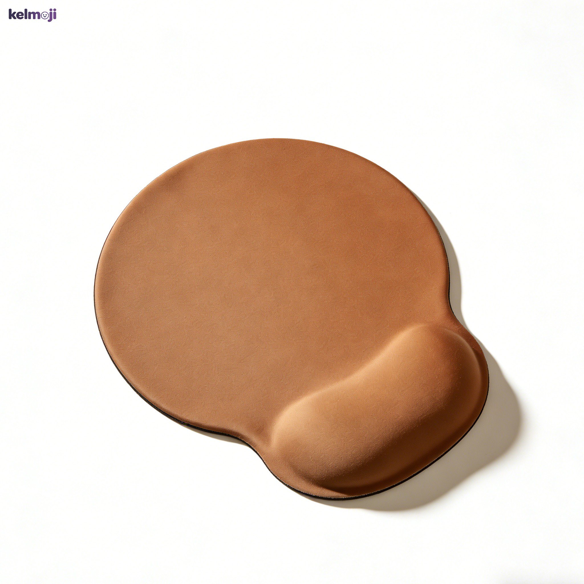 Comfortable mouse pad with wrist support