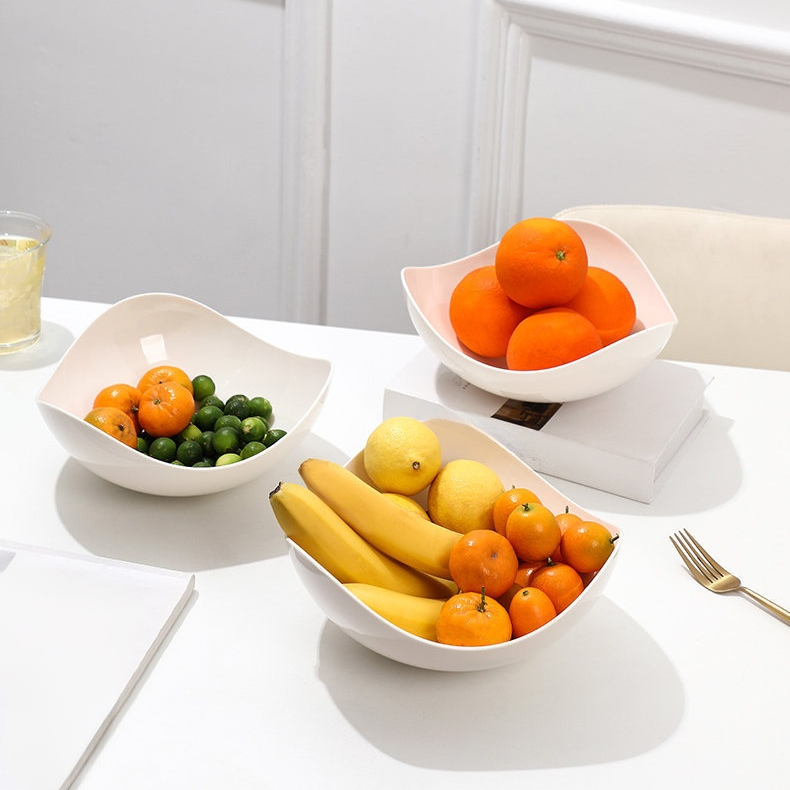 Plato de frutas minimalista y moderno