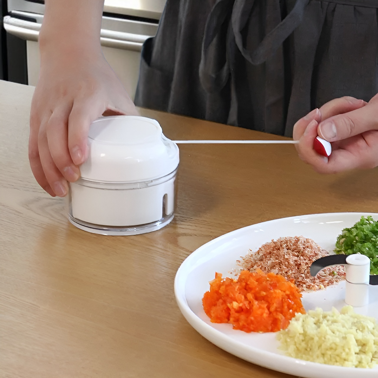 다용도 미니 야채 마늘 다지기 이유식 양파 고기 믹서기