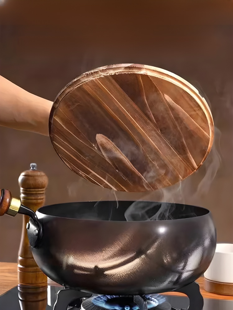 Cacerola de hierro fundido con textura martillada