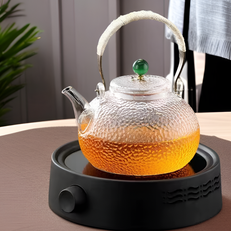Teapot made of borosilicate glass