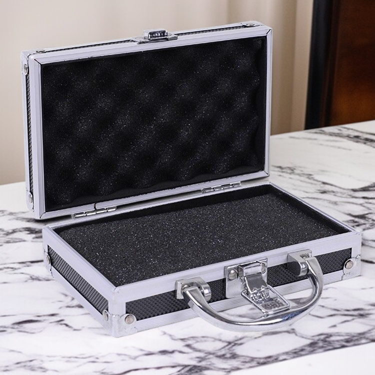 Aluminum alloy toolbox, large capacity, large size.