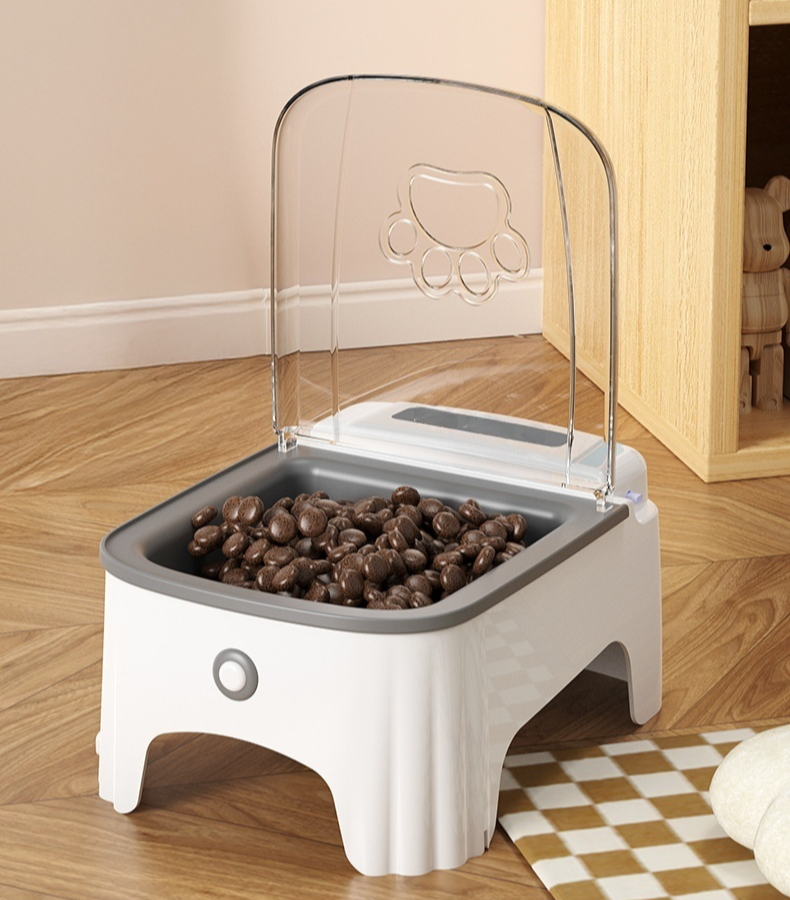 Alimentador Inteligente con Sensor para Mascotas