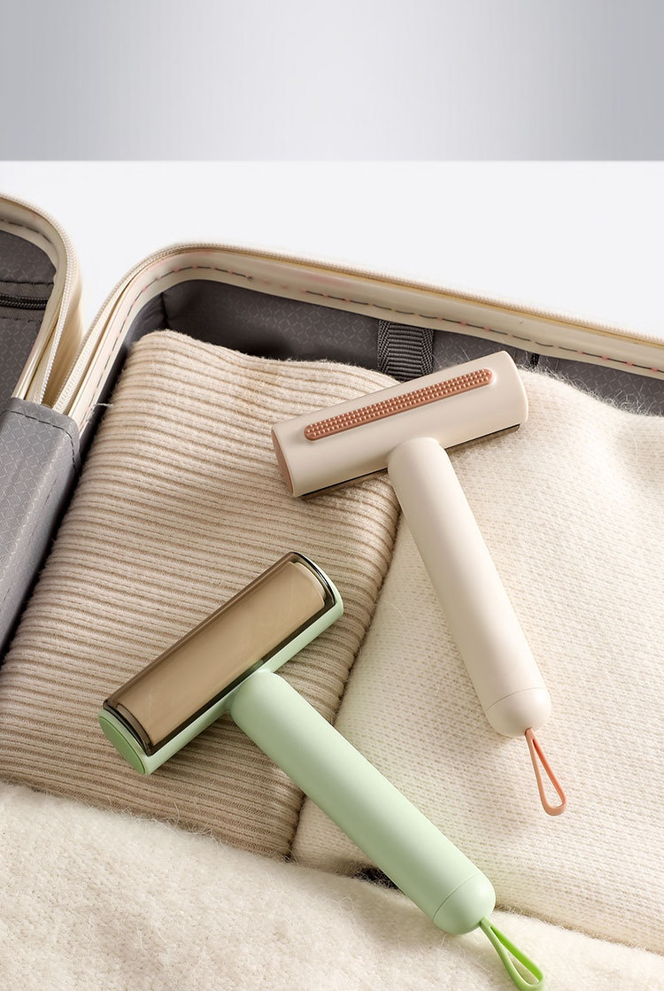 ペットの毛をしっかり取る幅広粘毛器