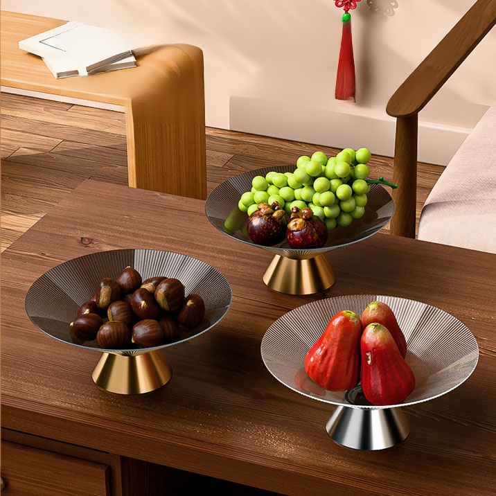 การสะเด็ดน้ำจานผลไม้มีก้าน