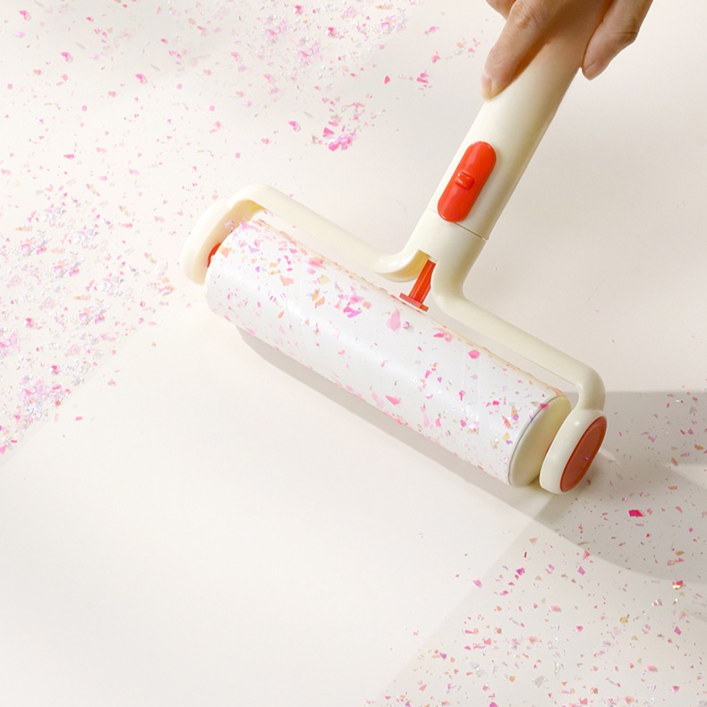 집게가 달린 손으로 뜯지 않는 먼지 제거 롤러