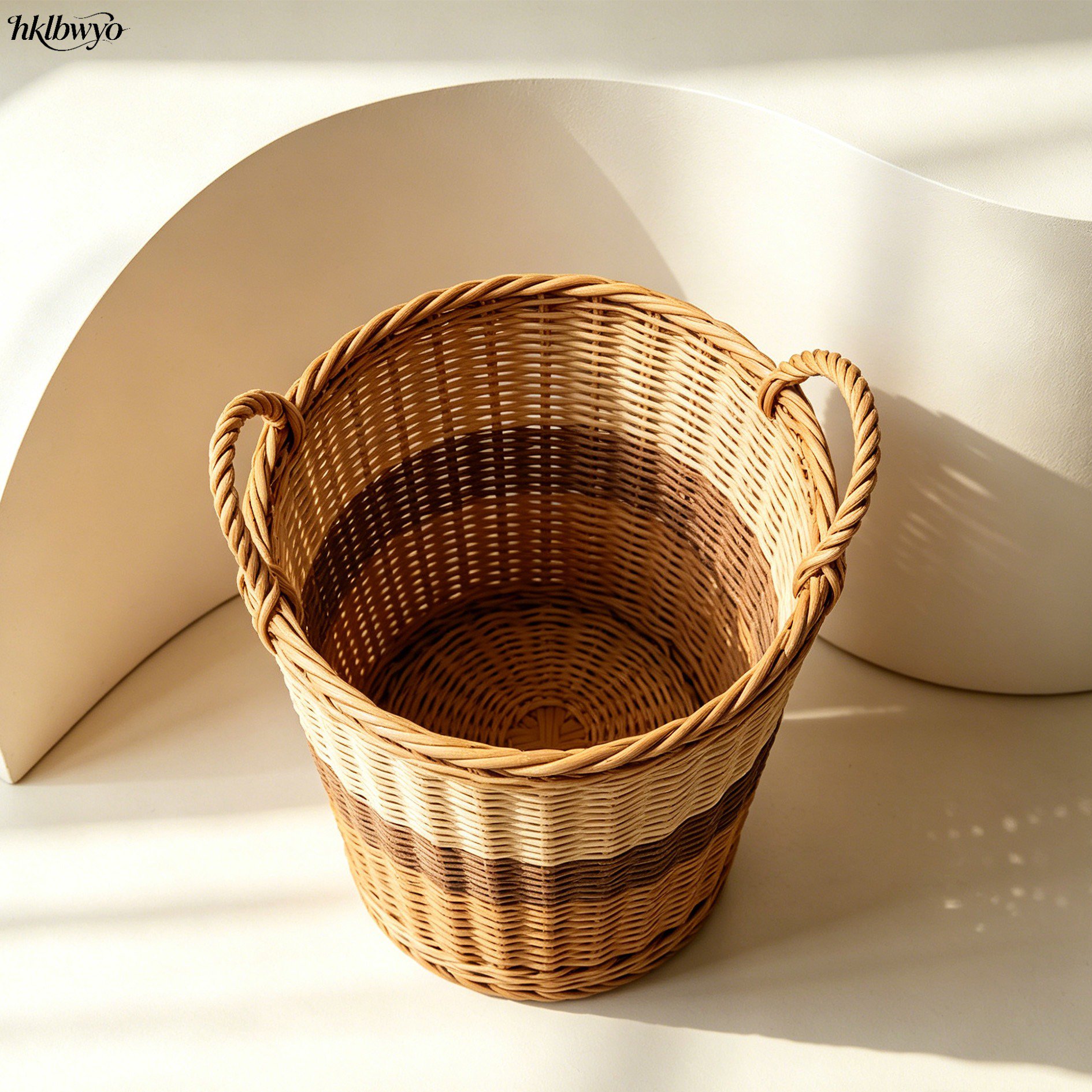 Gradient rattan storage buckets (3 pieces)