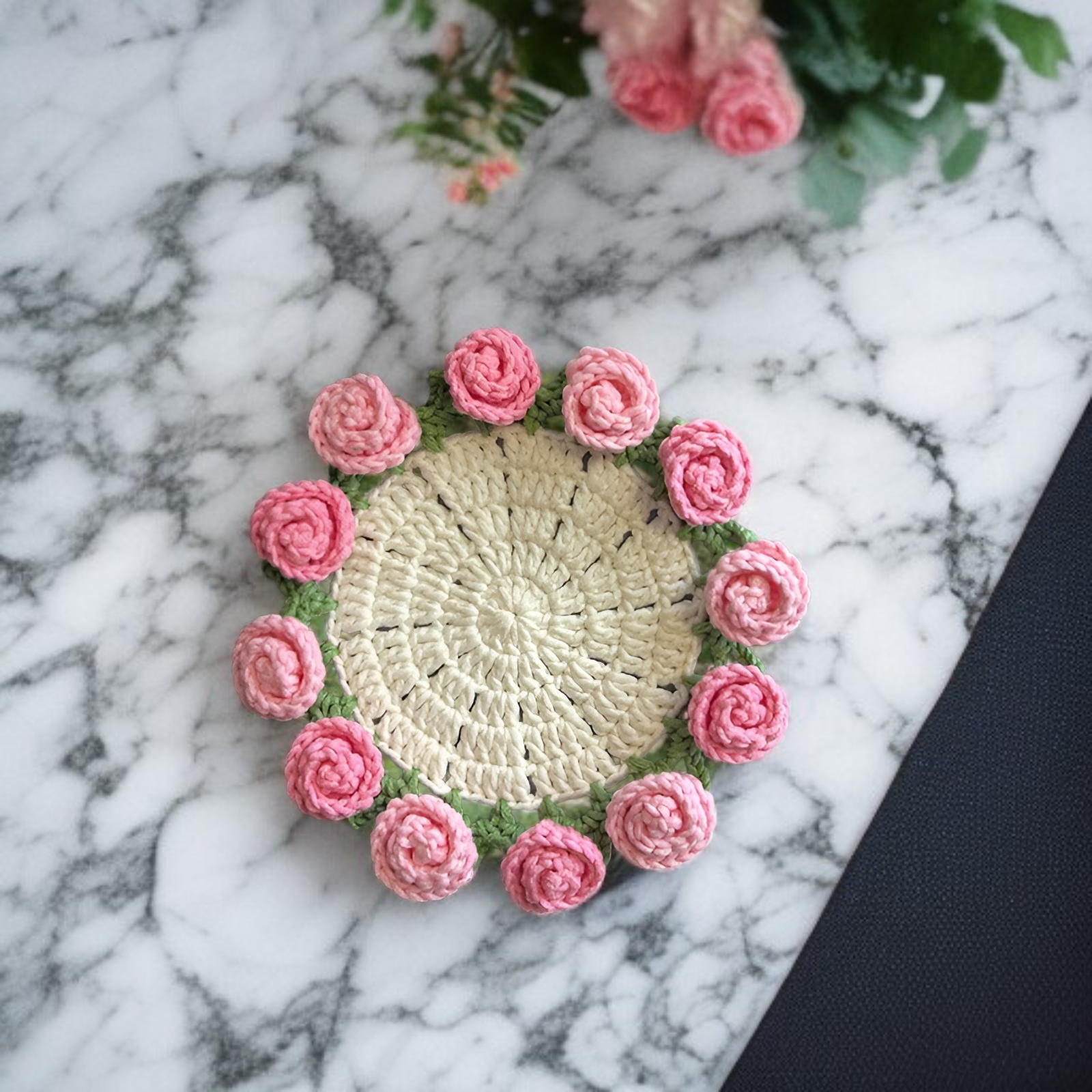 Handmade Knitted Insulated Coaster with Knitted Yarn