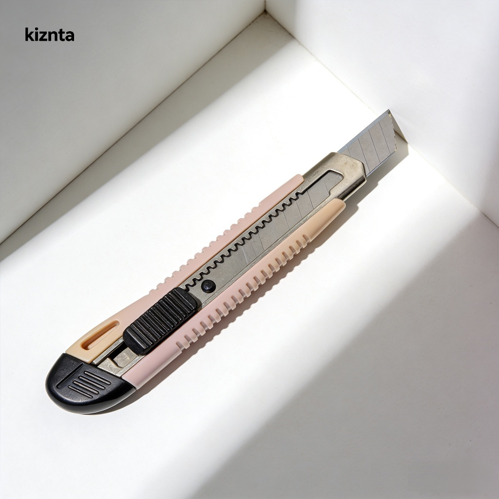 Samosvorné univerzální nože s push-pull mechanismem (balení 10 kusů)