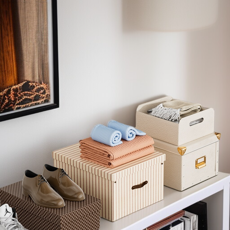 رف ملابس معدني يوفر مساحة إضافية