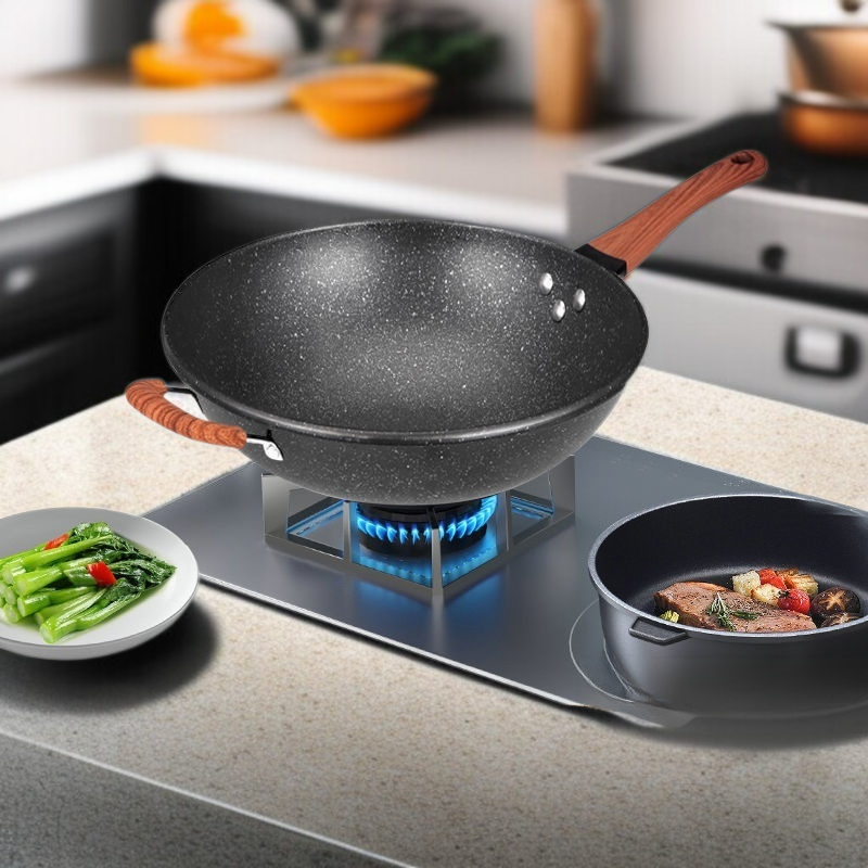 Smoke-Free Wooden Handle Frying Pan