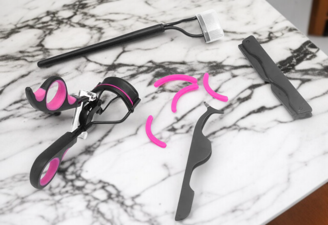 まつげカーラーの使い方説明画像