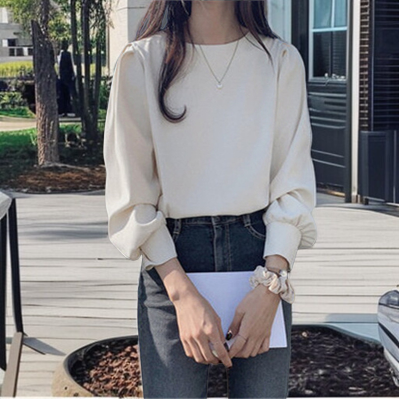 女性の秋の白い老化長袖シャツ緩い泡袖ブラウスヘイズブルー長袖シャツ