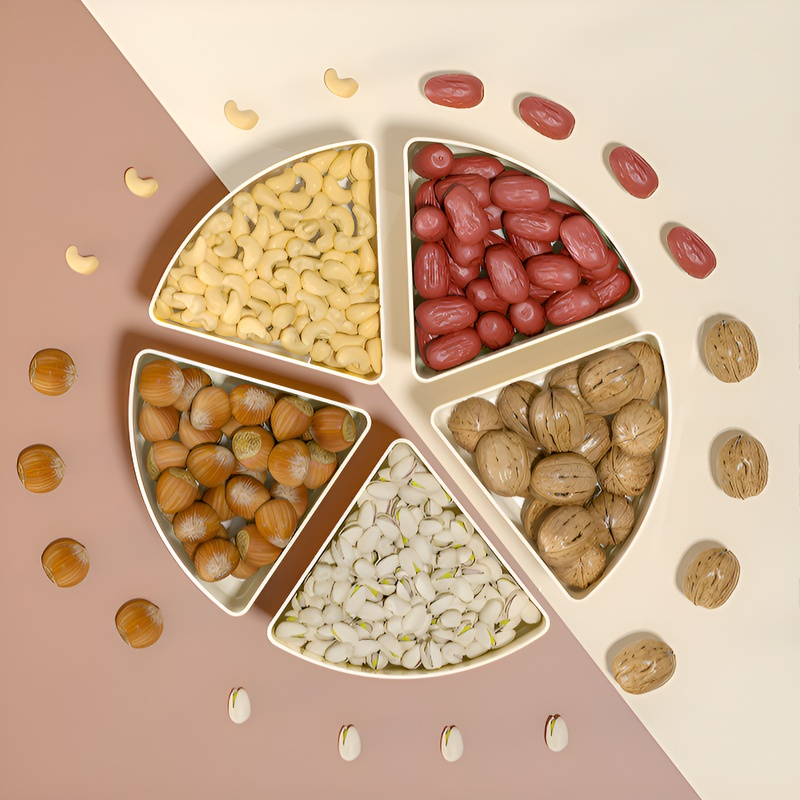 ของว่างและผลไม้ในห้องนั่งเล่น