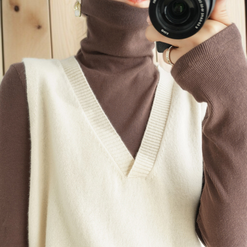 Vネックニットウエストコートウエストコート女性外部摩耗の秋と冬の新しいセットヘッド肩馬クリップ緩いノースリーブボトムシャツジャンパー