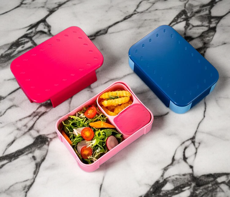 加熱可能なミニサイズ弁当箱の開封イメージ