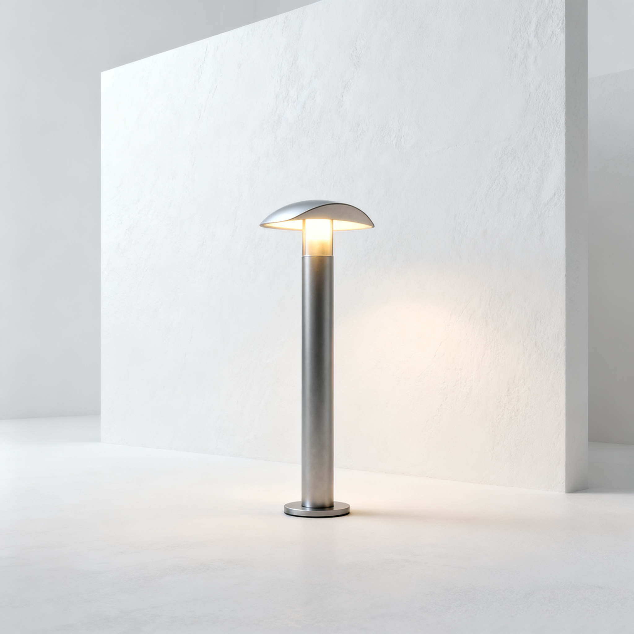  Lámpara plateada para jardín exterior decorativa