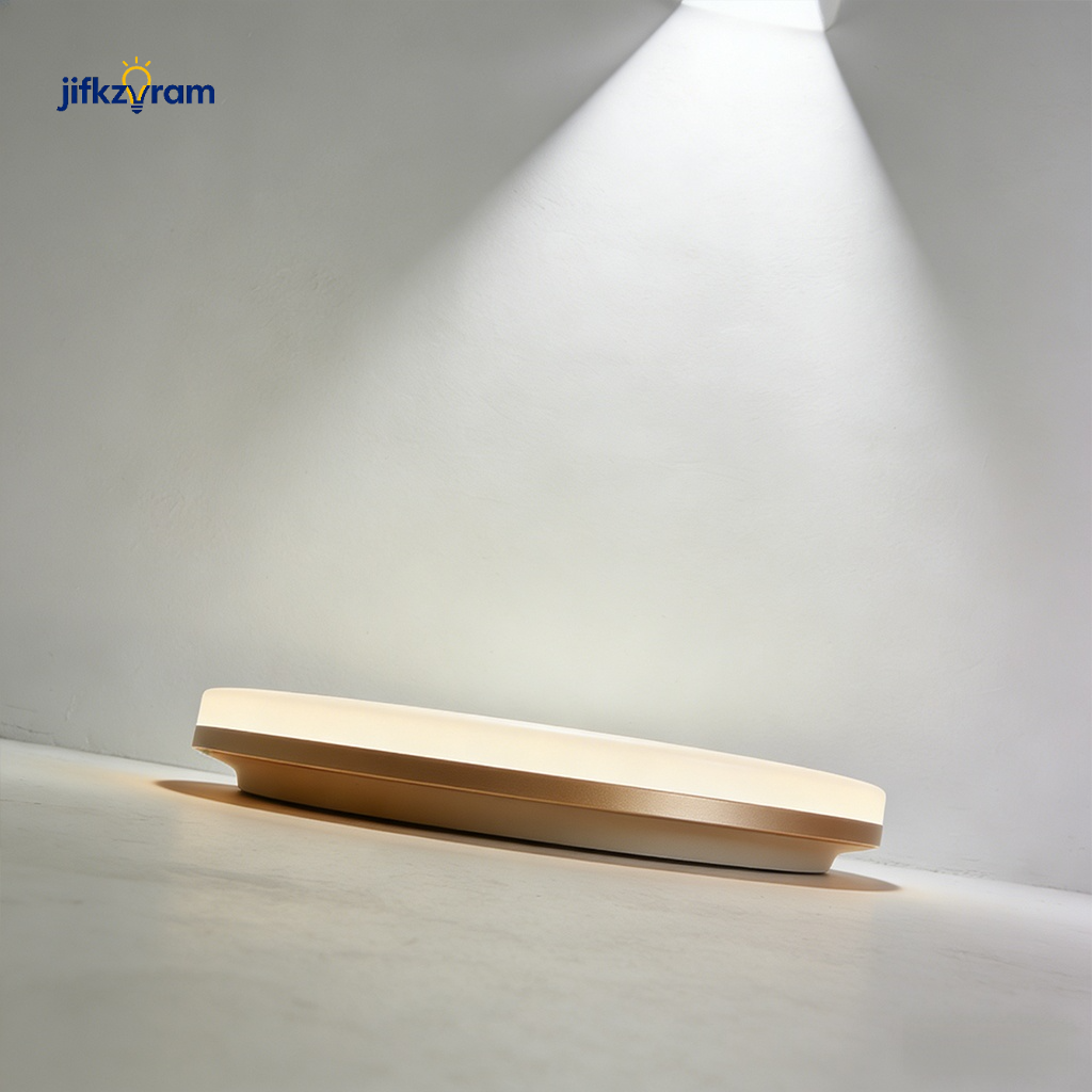 Vista lateral de lámpara de techo LED sin marco minimalista