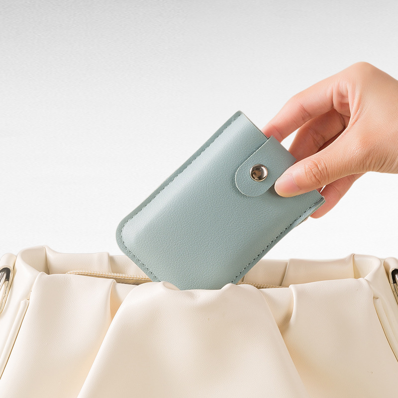 Ultradünnes Kartenetui mit mehreren Fächern, große Kapazität und Schutz vor Entmagnetisierung