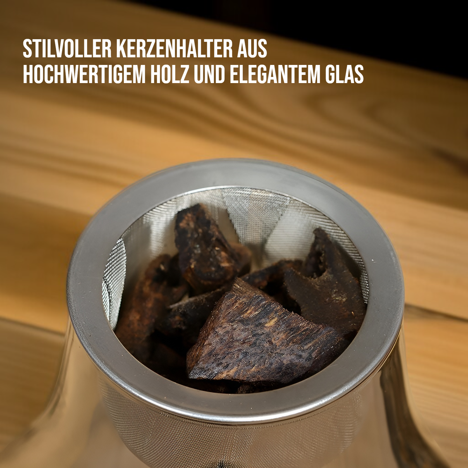 Kerzenhalter aus Holz mit Glas