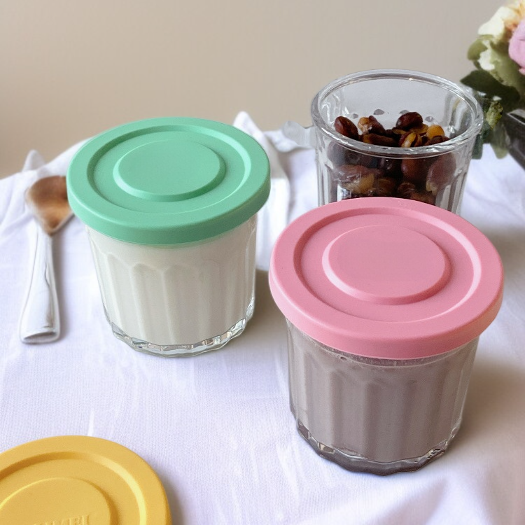 Wielofunkcyjny kubek szklany na kawę i mleko