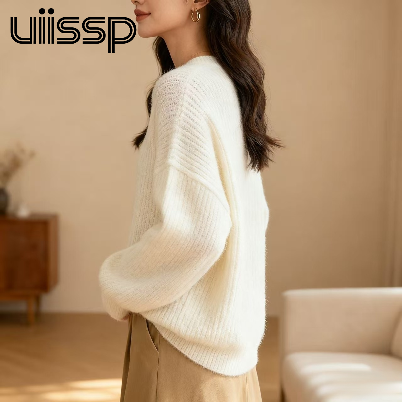 루즈한 크루넥 스웨터