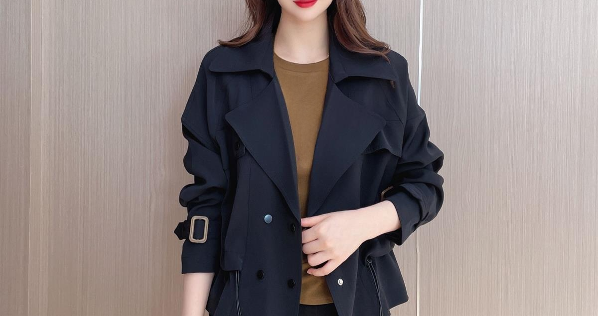 따뜻한 소재의 겨울 트렌치코트