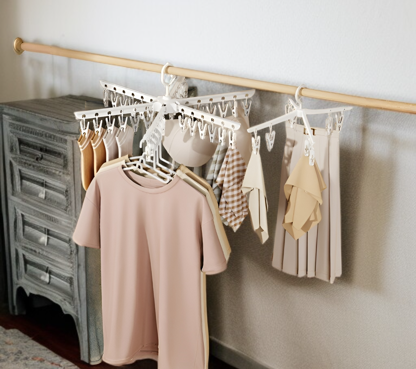 귀여운 디자인의 우산 옷걸이