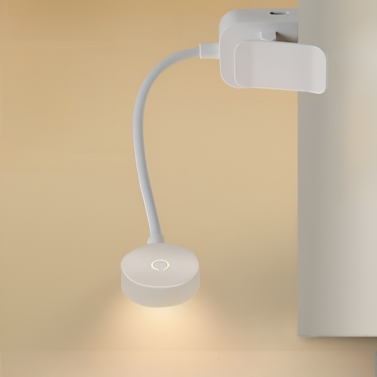 目を保護する読書用クリップランプ