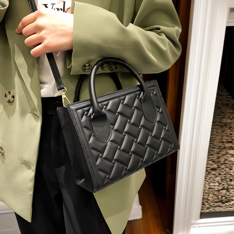 حقيبة كتف نسائية عصرية بلون نقي، حقيبة مربعة بسيطة غربية الطراز