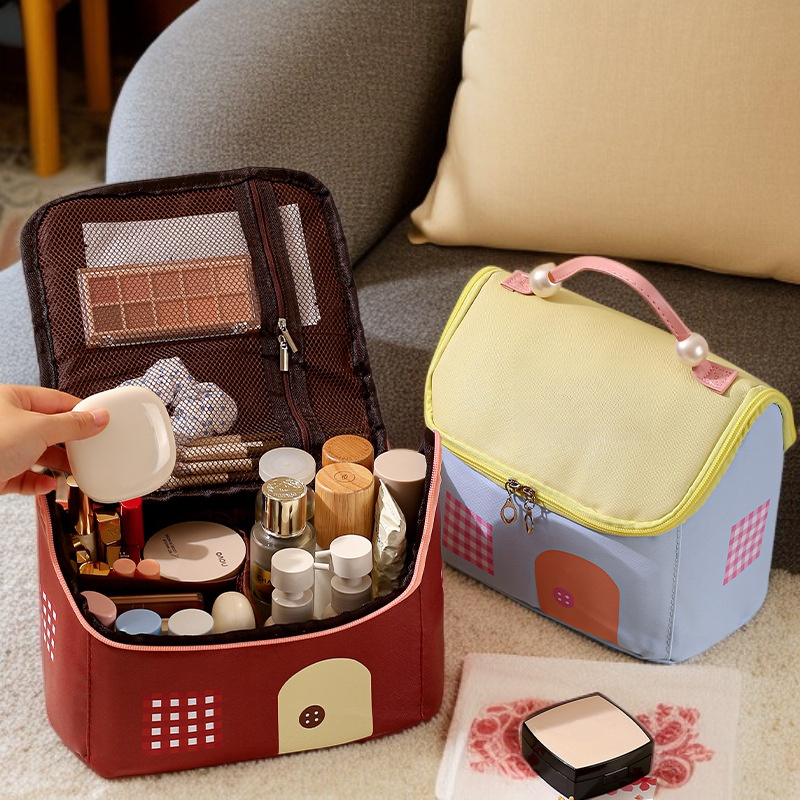 Große tragbare Kosmetiktasche mit multifunktionalem Design und Handgriff