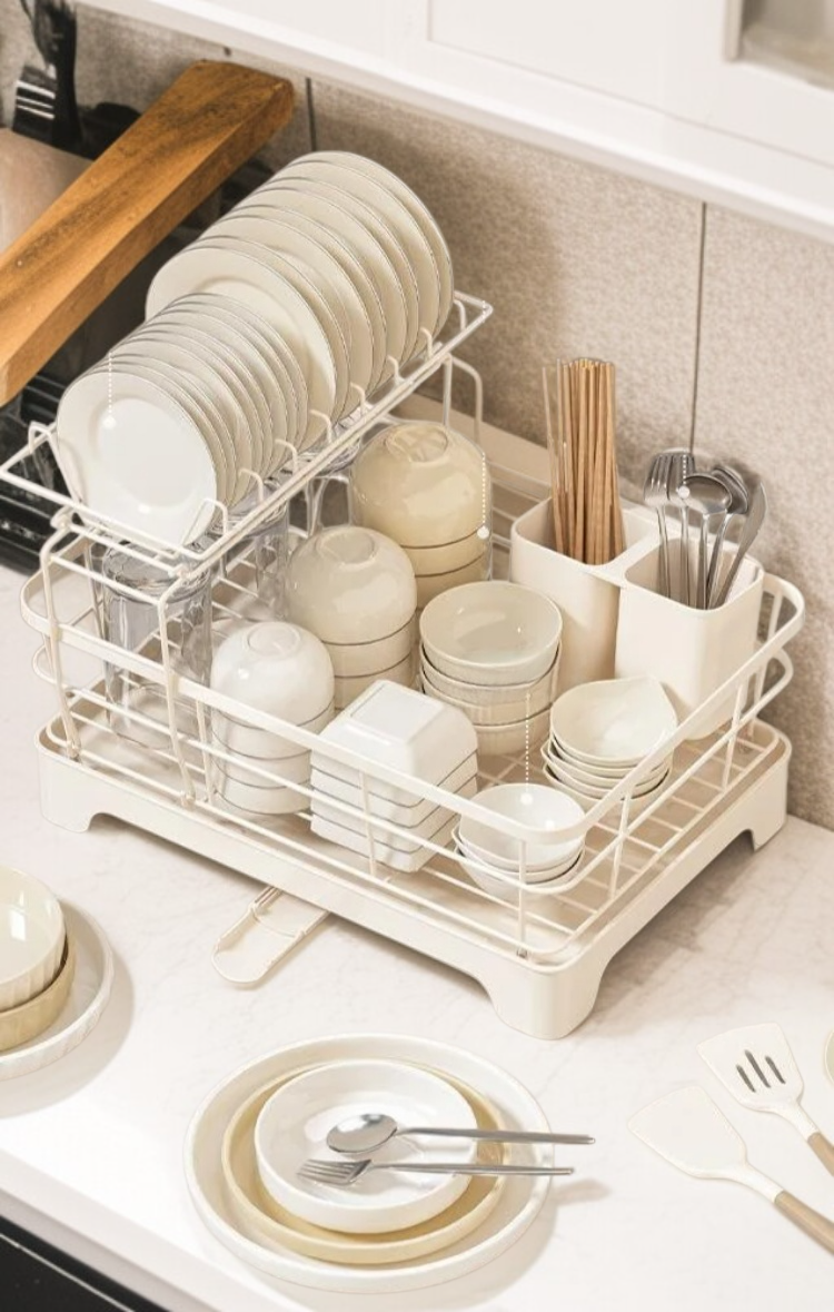 빠른 물빠짐 기능의 주방 선반