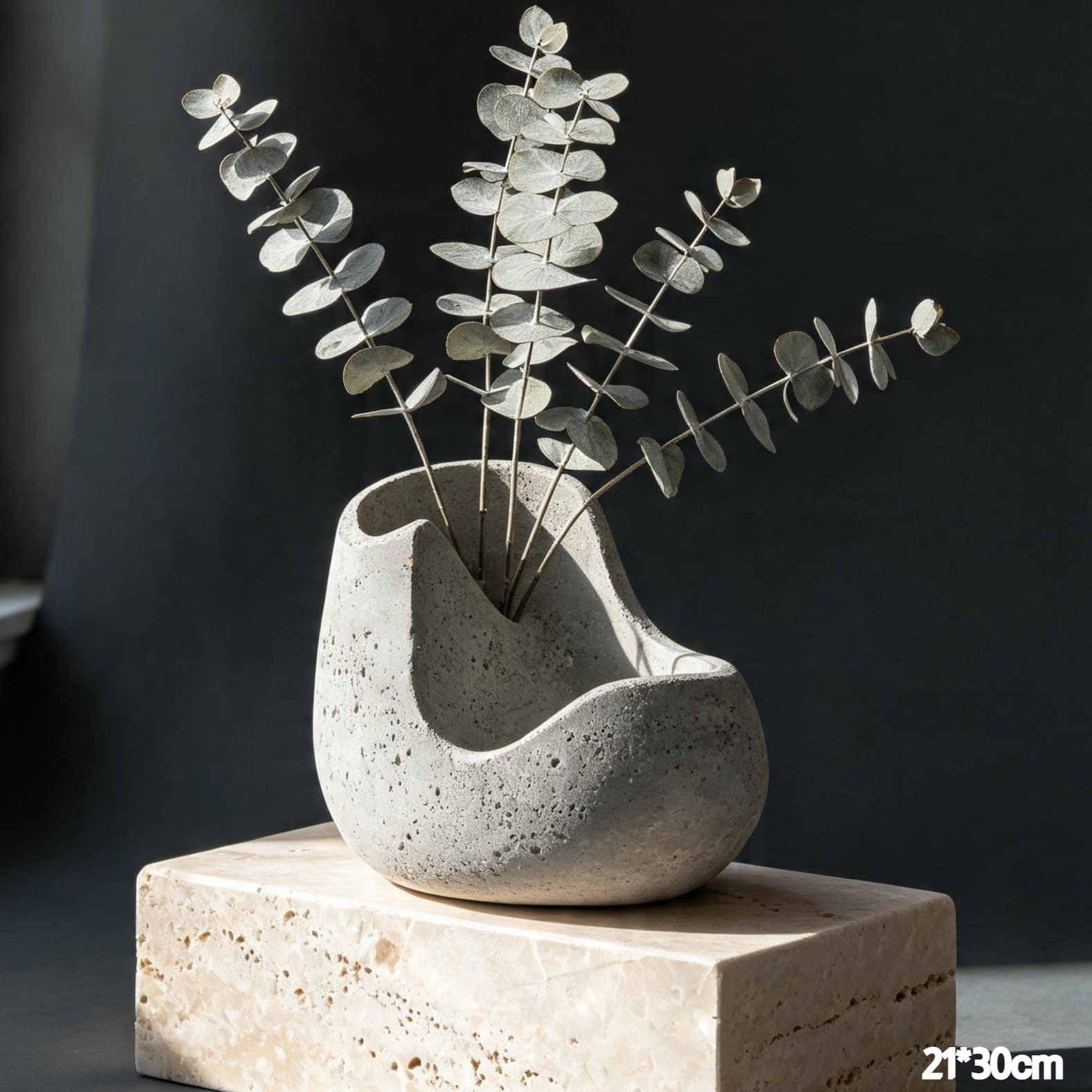 Modern Style Monochrome Vase on living room table