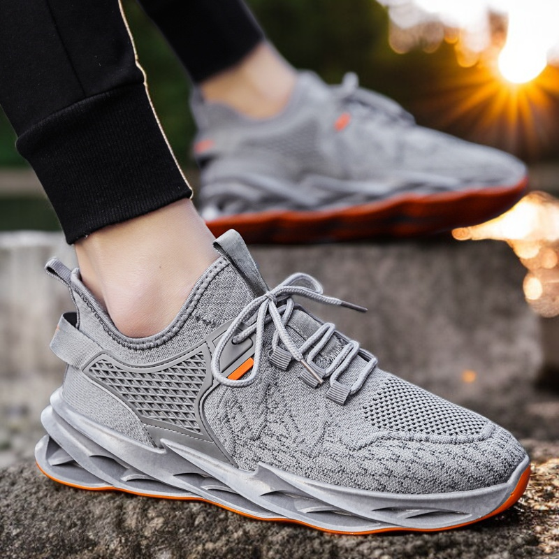 快適で柔らかいカジュアルシューズ