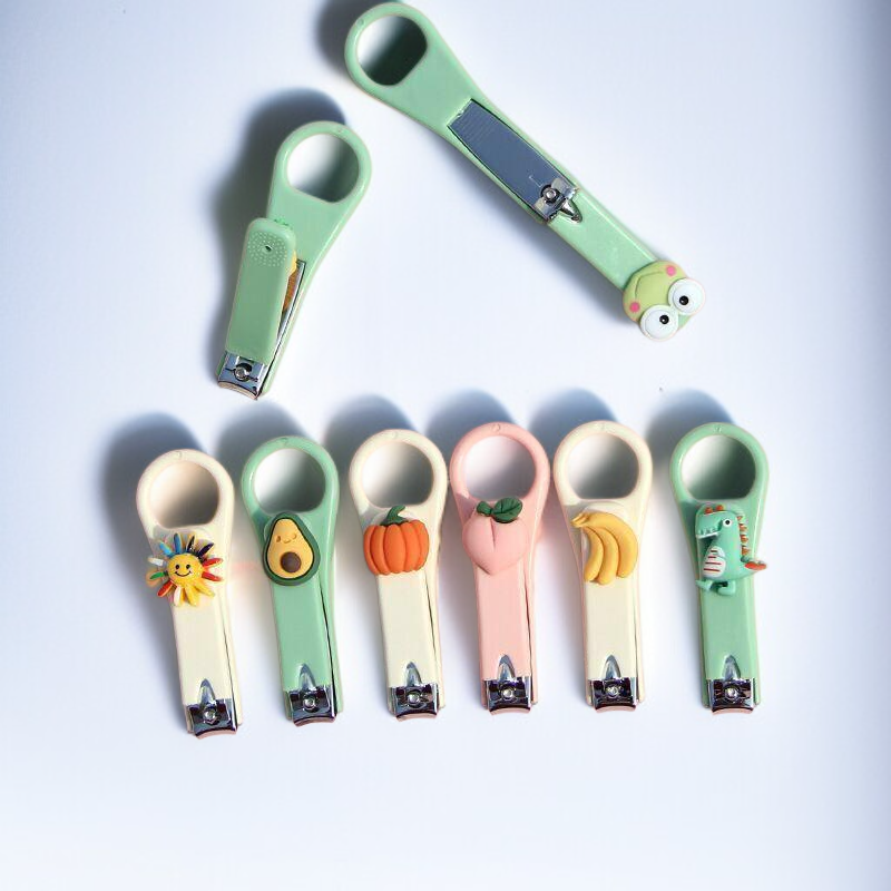 かわいいミニ爪切り漫画小さなシングル爪切りマニキュアツール