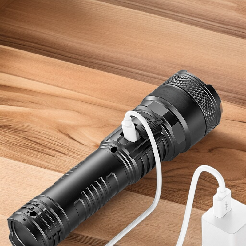 多機能懐中電灯