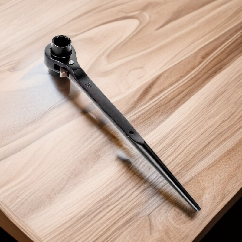 뾰족한 꼬리가 있는 라쳇 렌치