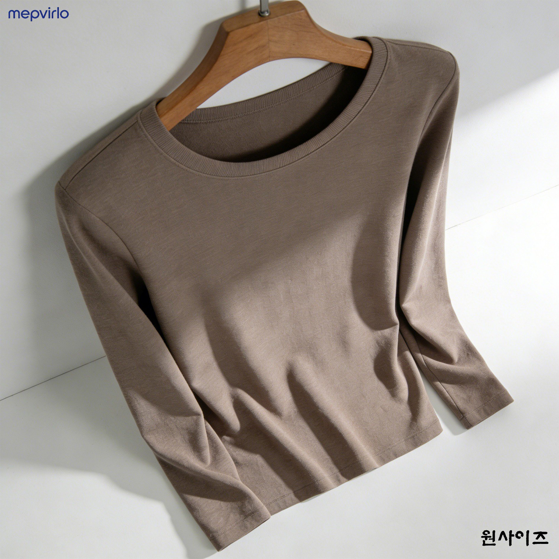 남녀공용 긴팔 티셔츠 착용샷