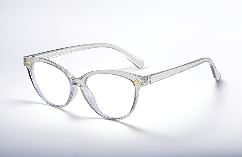 Okulary do czytania HD na biurku z laptopem