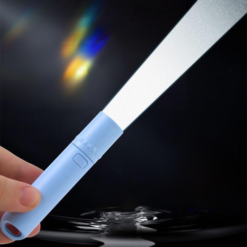 便攜多功能充電小手電