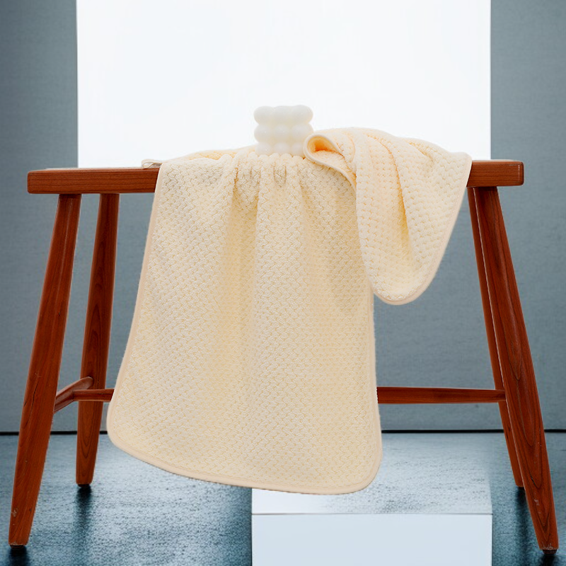 Weiches, saugfähiges und verdicktes Gesichtshandtuch