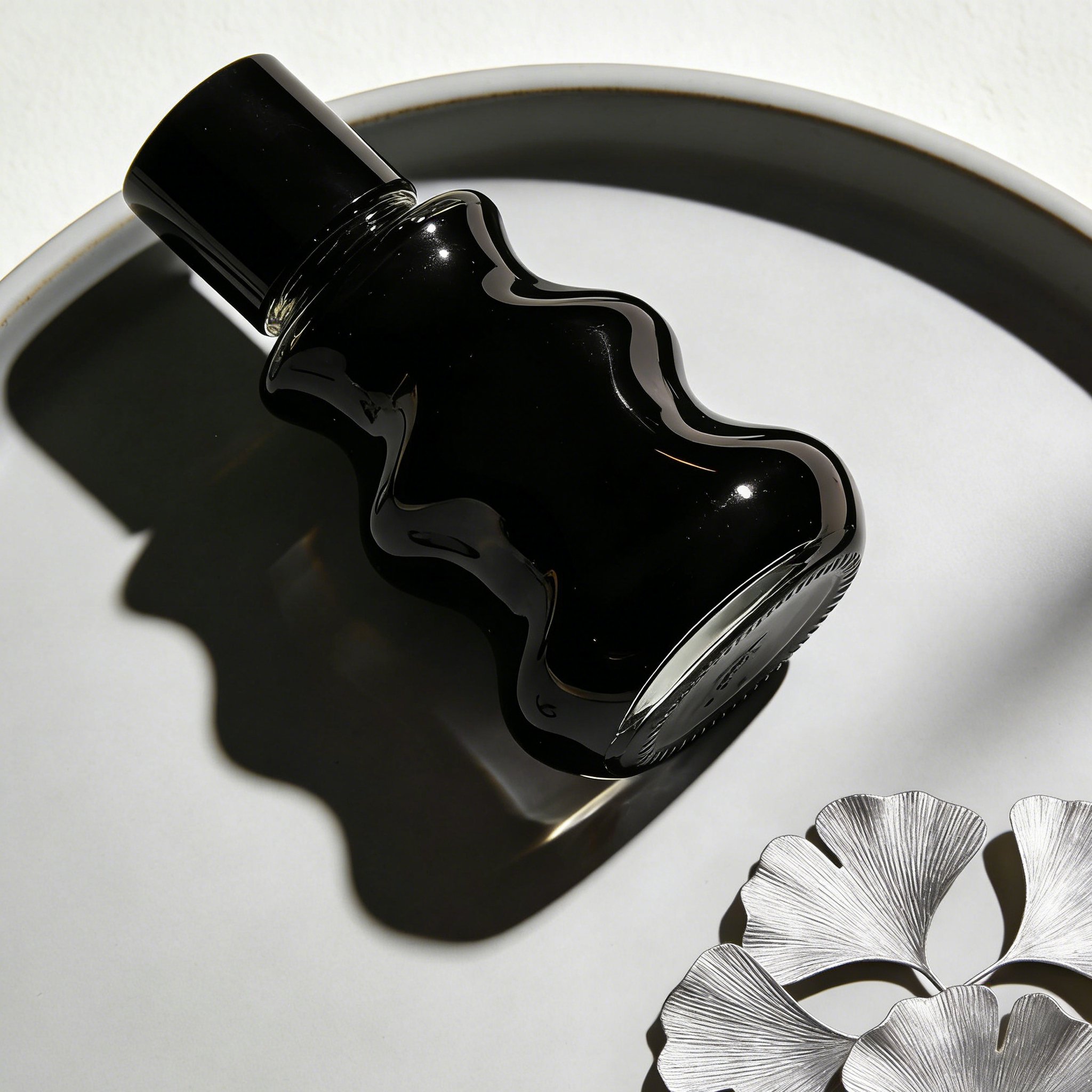 書道用墨汁のボトル正面写真