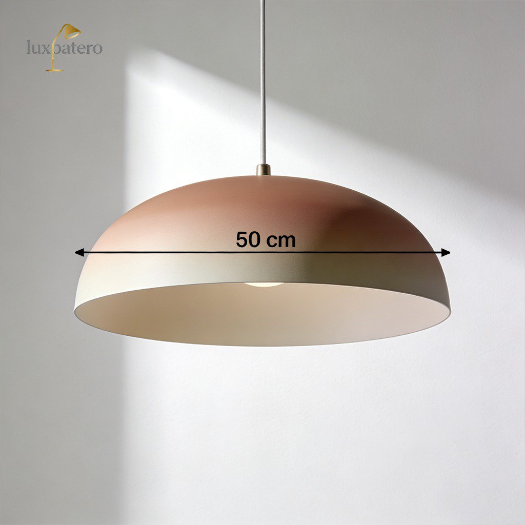 現代簡約餐吊燈搭配木質餐桌