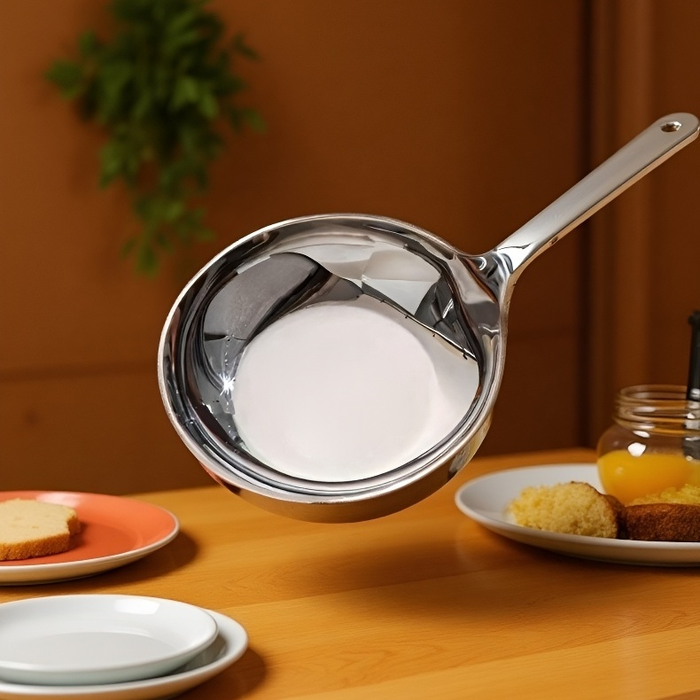 食卓に映えるおしゃれなスプーン