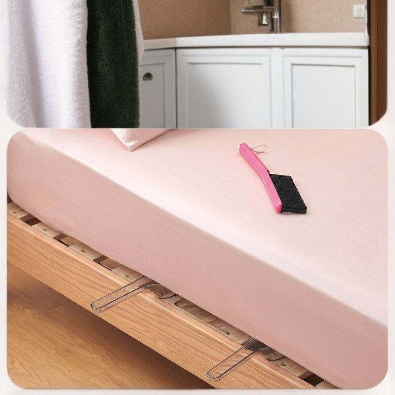 Aspiradora eliminando polvo de un colchón